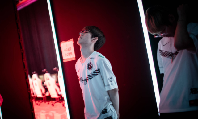 敢打敢拼的 敢打敢拼的